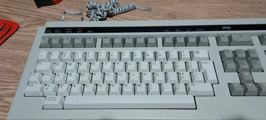 Тонкий клиент Vintage rare WYSE 900243-01 Mechanical key switches Terminal Keybo — фото лота 1