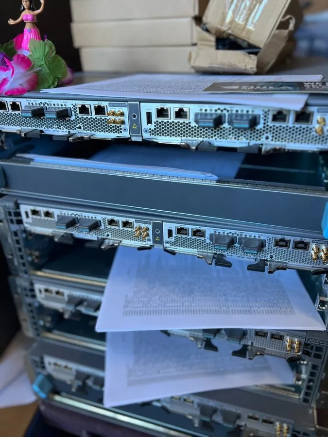 Маршрутизатор Juniper MX10003-PREMIUM JNP10003/MX10003 Premium Chassis Bundle — фото лота 1