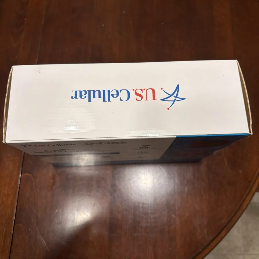 Маршрутизатор D-Link DWR-961 US Cellular 4G LTE Wireless Router AC1200 Complete — фото лота 2