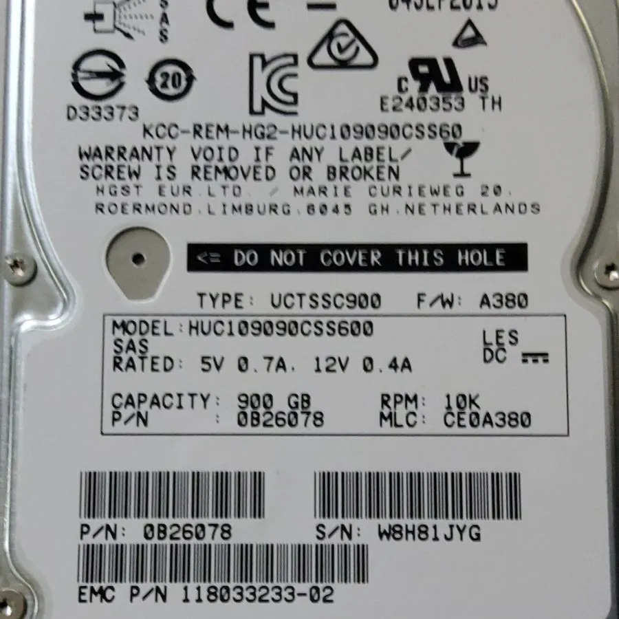 Жёсткий диск EMC 105-000-228 118033233-02 0B26078 HUC109090CSS600 900GB 10K SAS  — фото лота 2