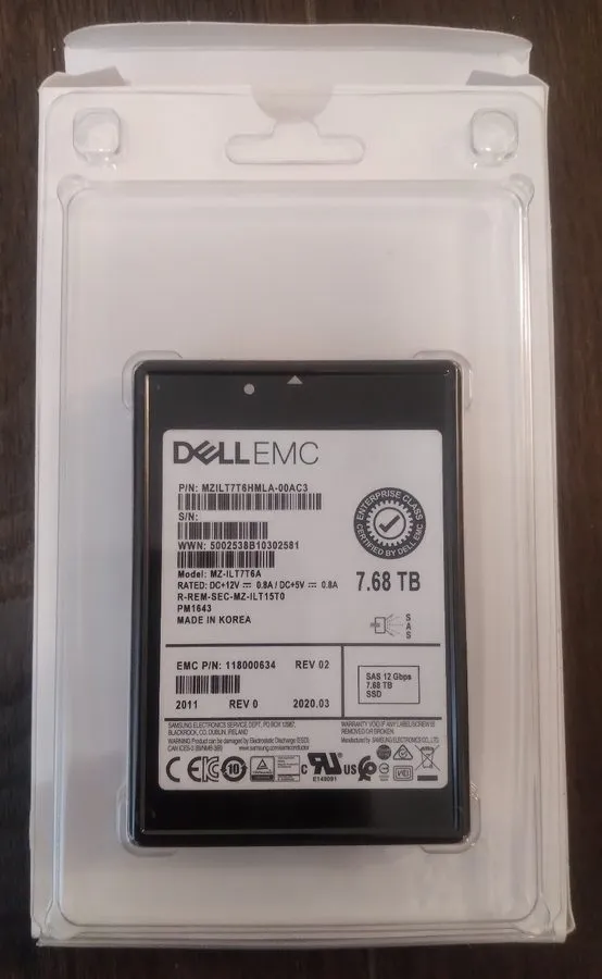 SSD-накопитель Dell RVYD5 7.68TB 12G SAS RI Intensive 2.5" SFF Enterprise SSD MZ