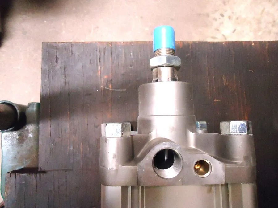 Пневмоцилиндр IMI NORGREN TPDA/802100/M/800 PNEUMATIC CYLINDER 25MM ROD 800MM ST — фото лота 2