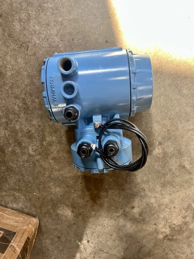 Расходомер Rosemount 8732EMR2A1K5C1 Magnetic Flow Meter Transmitter HART 12-42VD — фото лота 2