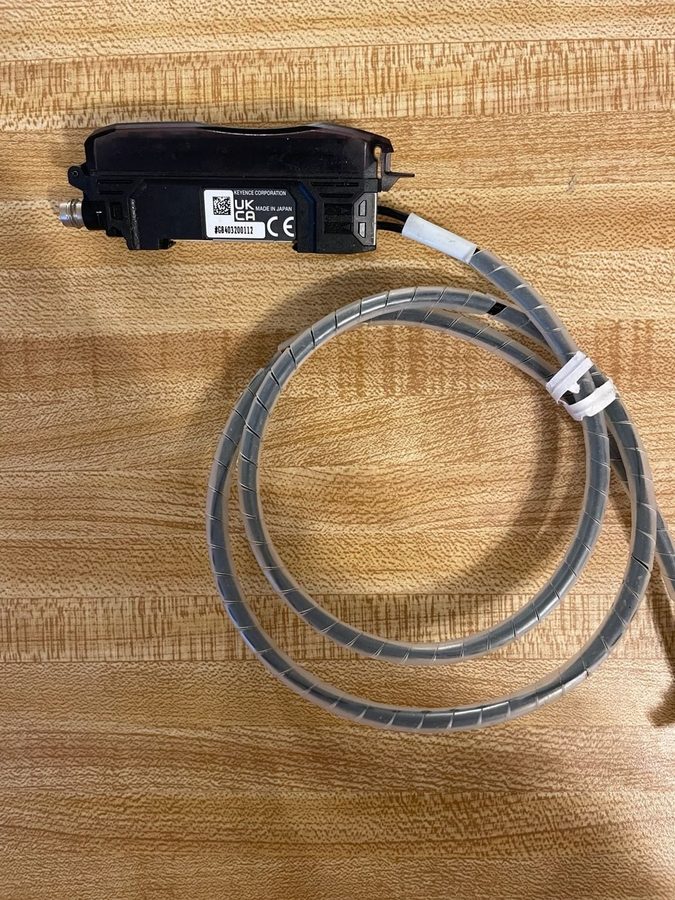 Датчик Keyence FS-N15CP Digital Fiber Optic Sensor Amplifiers M8 PNP — фото лота 1