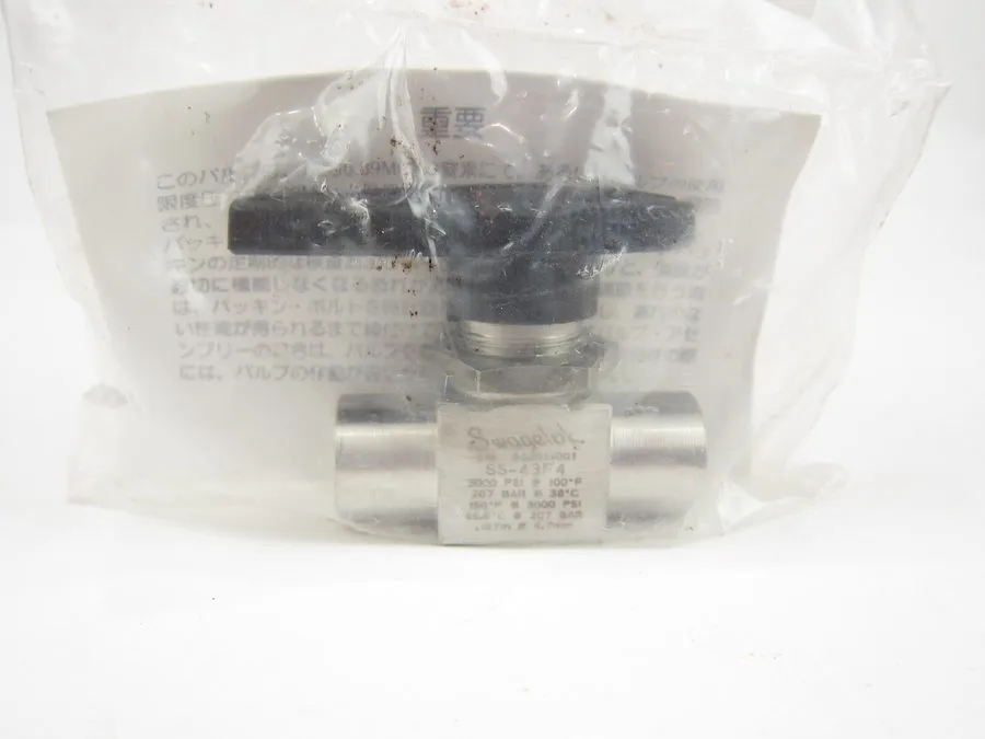 Клапан Swagelok Whitey SS-43F4 Stainless Steel Ball Valve