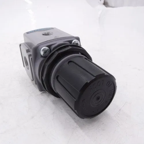Трубопроводная арматура Wilkerson R18-03-F0G0B Air Pressure Regulator 3/8in Npt 