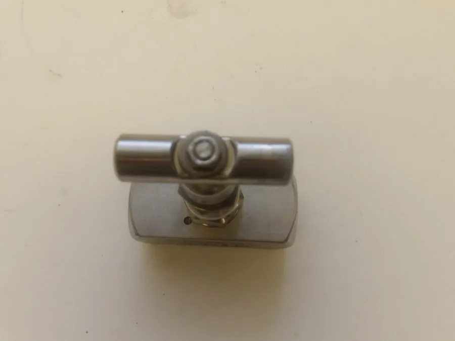 Клапан Swagelok SS-4GUF8 SS General Utility Service Needle Valve FNSP