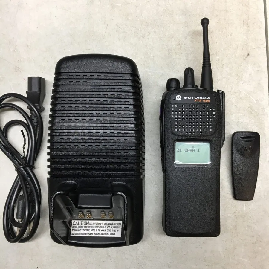 Радиостанция MOTOROLA XTS1500 1.5 900 mhz 96ch P25 digital radio H66WCD9PW5BN RA