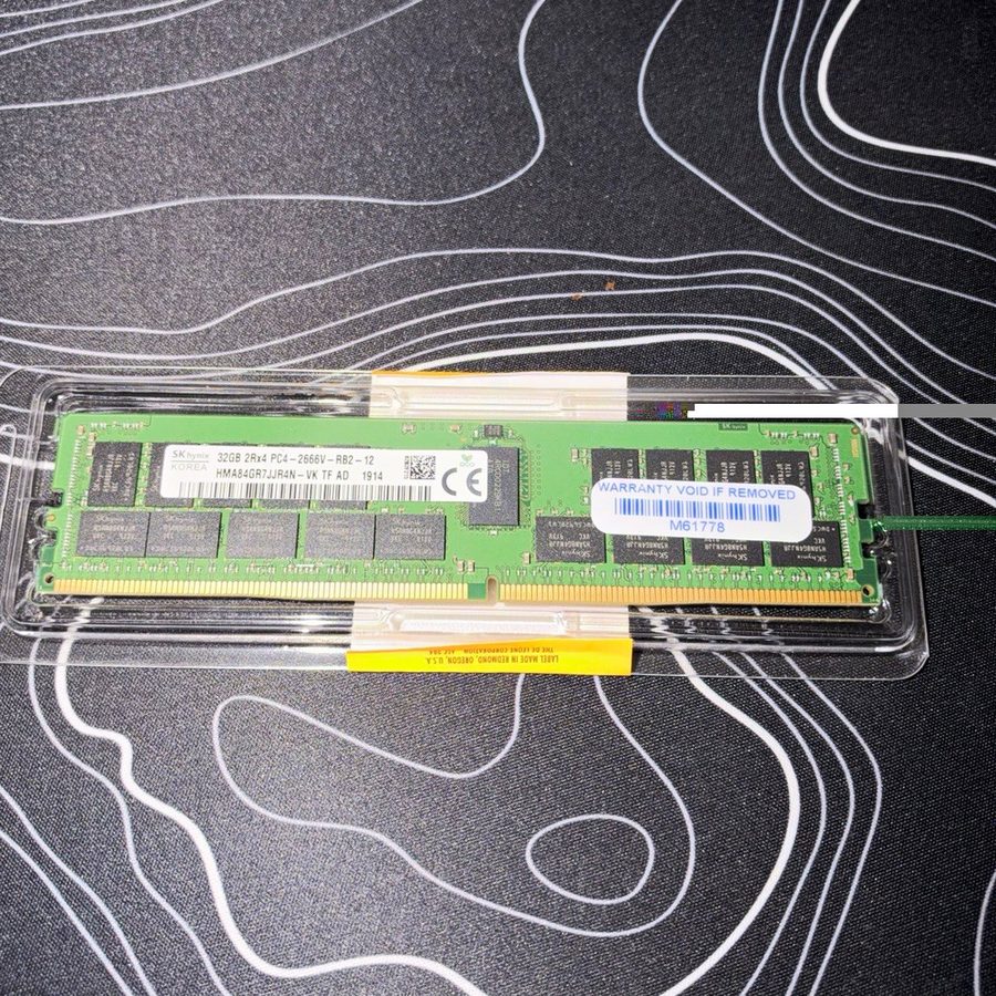 Модуль памяти SK hynix 32GB DDR4 PC4-2666V 288-Pin RDIMM ECC Registered RAM HMA8 — фото лота 1