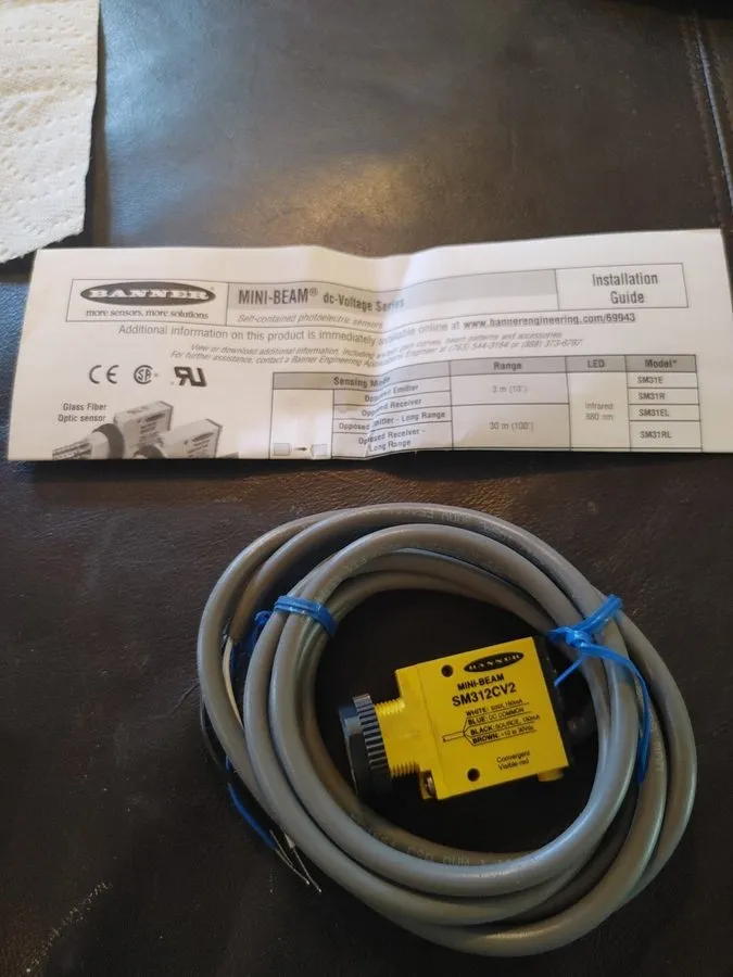 Фотоэлектрический датчик BANNER SM312CV2 PHOTOELECTRIC SENSOR 26159 10-30VDC — фото лота 1