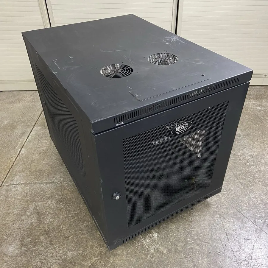 Стойка/шкаф Tripp Lite SmartRack 12U Mid-Depth Rack Enclosure Cabinet Black SR12