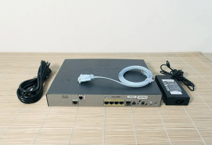 Маршрутизатор CISCO CISCO888G-K9 Cisco 888 G.SHDSL Sec Router w/ 3G B/U
