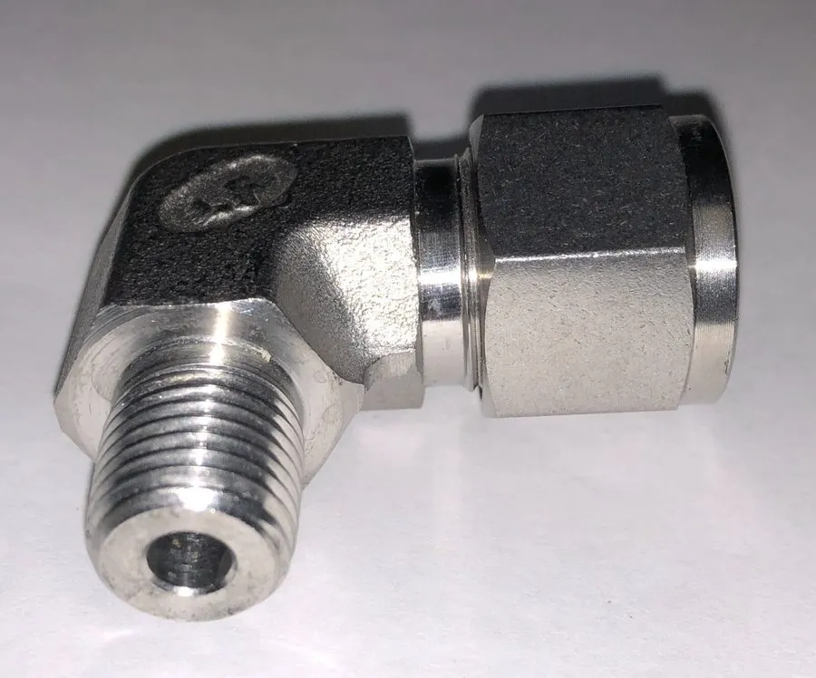 Фитинг Swagelok SS-810-2-4 Tube Fitting Male Elbow 1/2" OD x 1/4" Male NPT