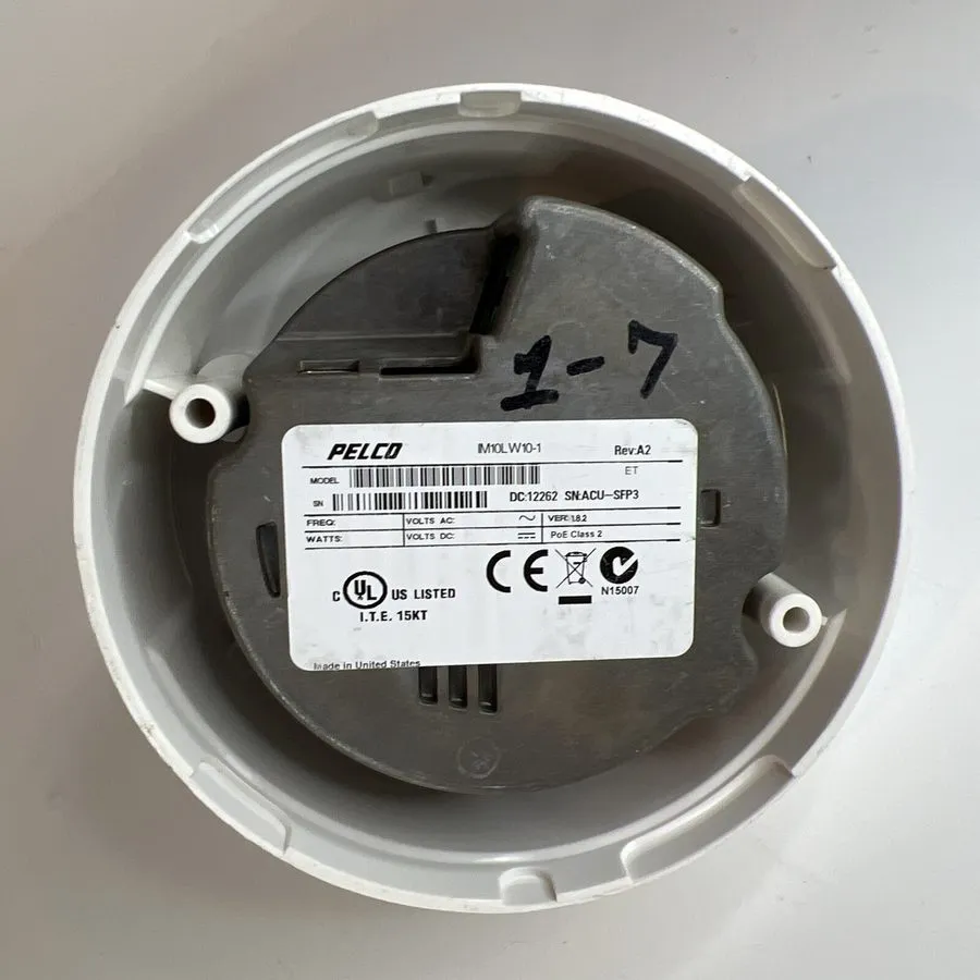 Камера PELCO SARIX IM10LW10-1 DOME CAMERA POE