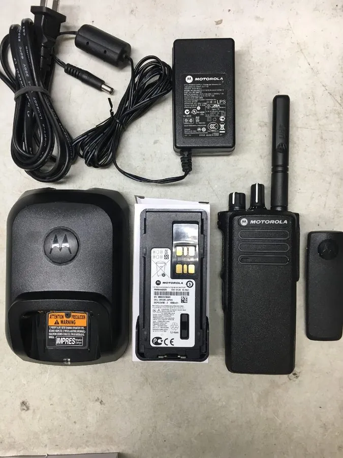 Радиостанция Motorola MOTOTRBO XPR7350 VHF 136-174MHz DMR Portable Radio AAH56JD