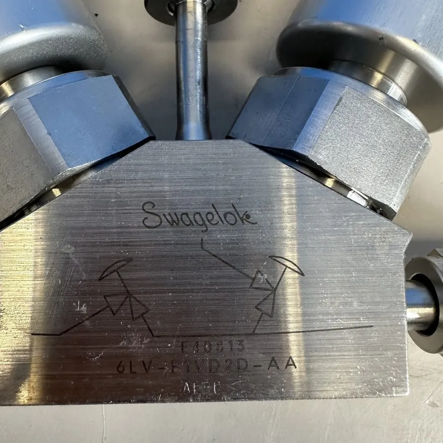 Клапан Swagelok 6LV-F1VD2D-AA DIAPHRAM SEALED VALVE 3 PORT — фото лота 2