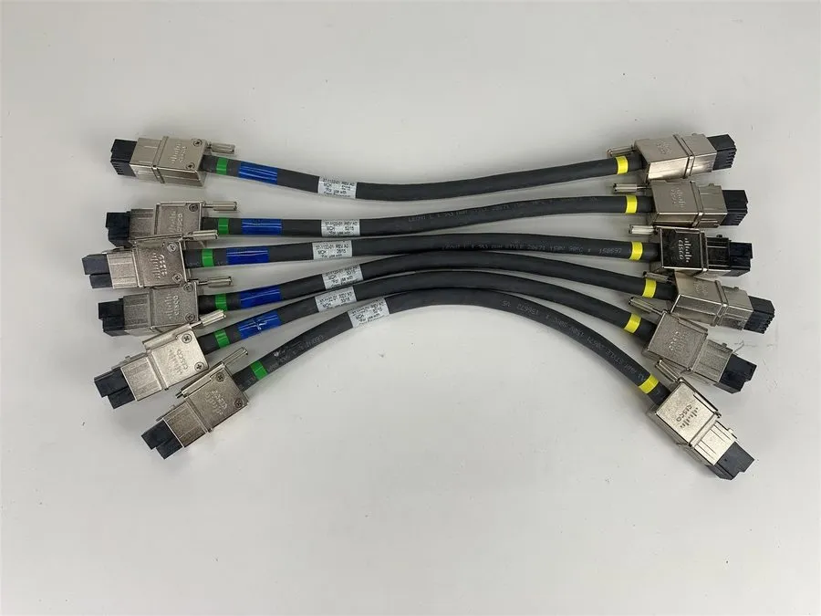 Коммутатор Cisco 37-1122-01 Stack Connection Data Network Interface Cable
