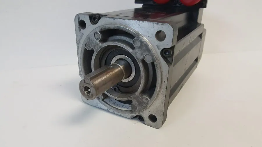 Серводвигатель GUARANTEED! ALLEN-BRADLEY AC SERVO MOTOR MPL-A310P-HJ24AA