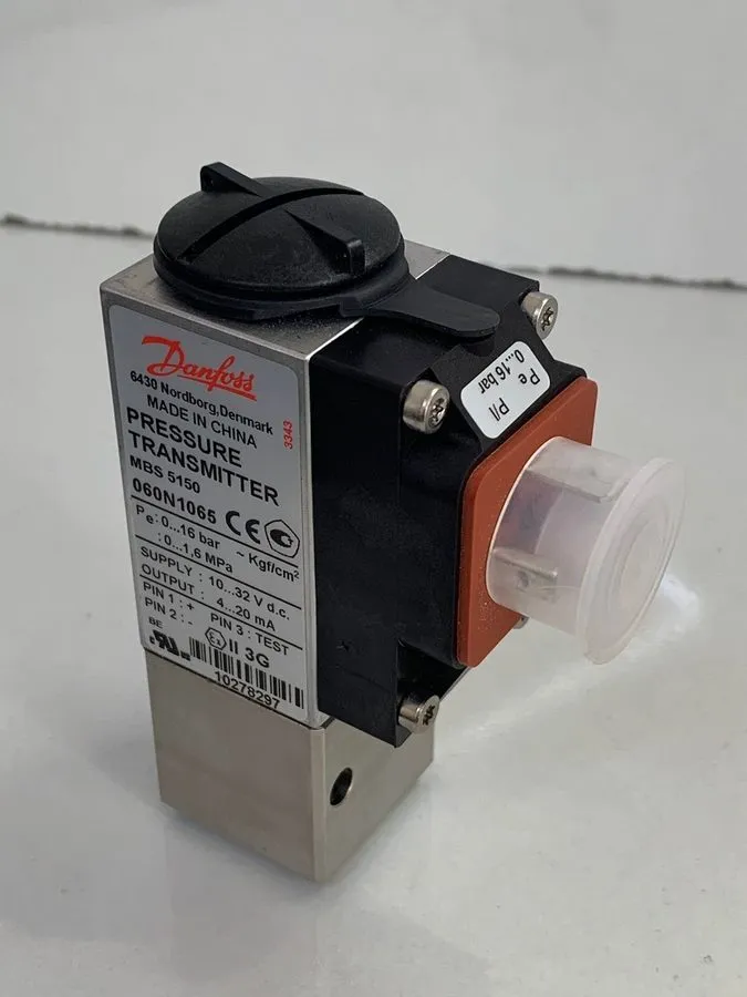Датчик давления DANFOSS 060N1065 Pressure Transmitter