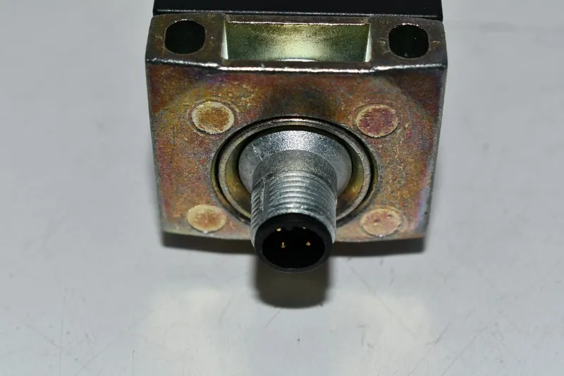 Датчик приближения BI15-CK40-Y1X-H1141