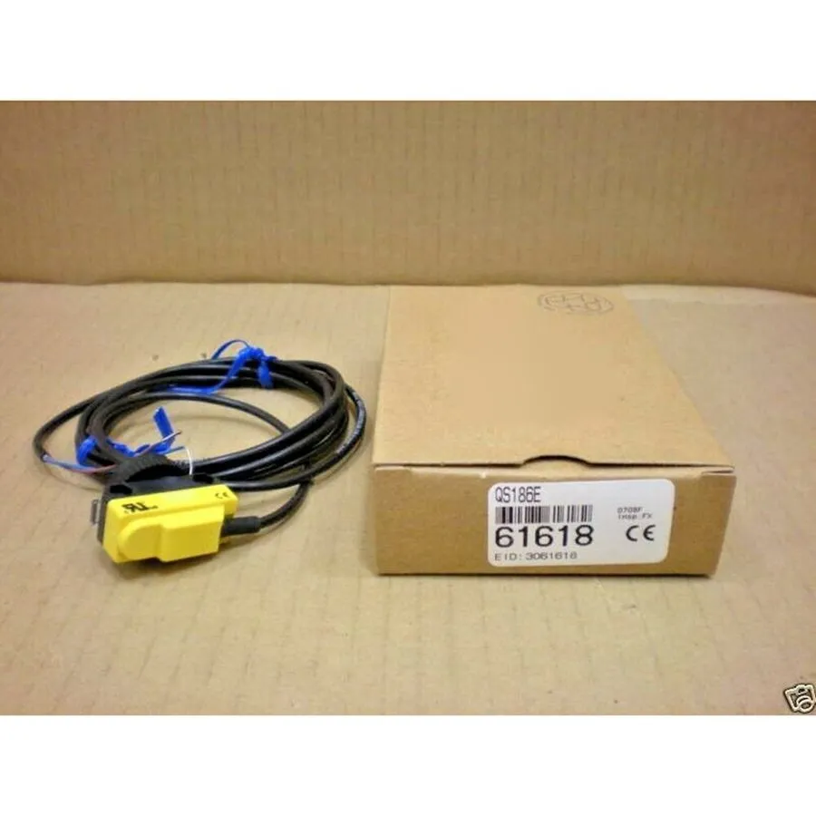 Фотоэлектрический датчик BANNER QS186E PHOTOELECTRIC SENSOR 61618