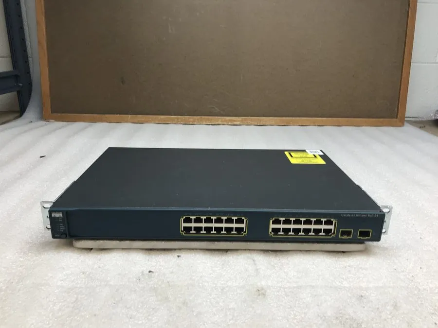 Коммутатор Cisco Catalyst WS-C3560-24PS-S 24-Port 10/100 POE Fast Ethernet Switc