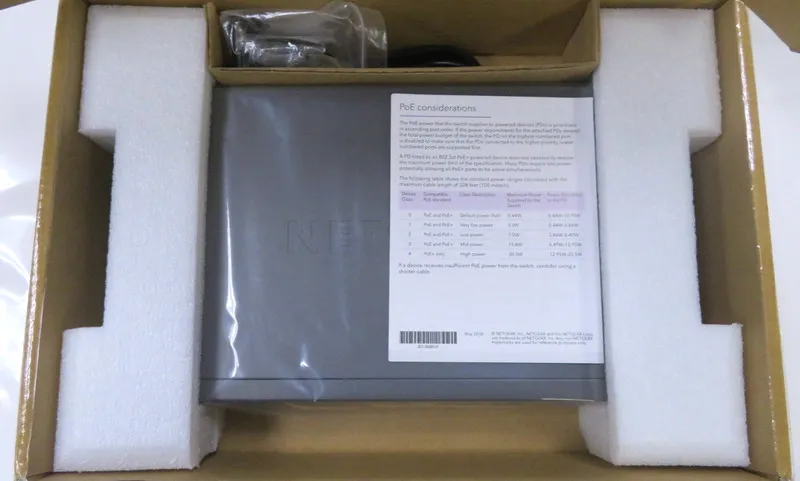 Коммутатор Netgear GS524PP 24-Port Ethernet Unmanaged High-Power PoE+ Switch 300