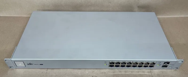 Коммутатор Ubiquiti UniFi US-16-150W 16-Port Gigabit Managed PoE+ Switch