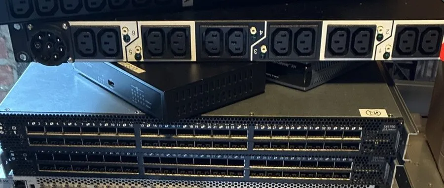 Коммутатор Mellanox SX6790 SwitchX®-2 based FDR InfiniBand Switch, 36 QSFP+, 2x — фото лота 1