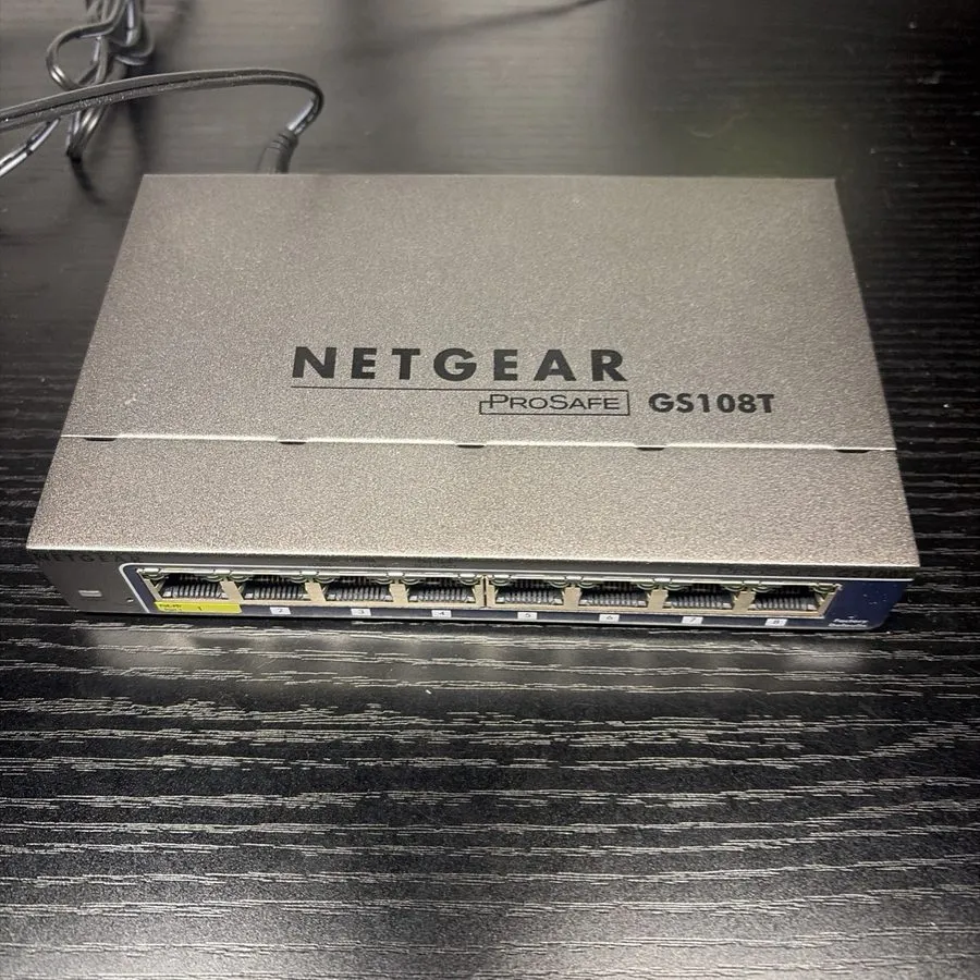Коммутатор NetGear ProSafe GS108T v2 8-Ports External Ethernet Switch FREE S/H