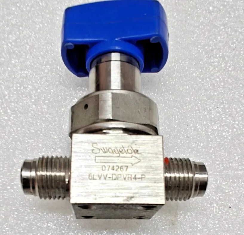Клапан Swagelok 6LVV-DPFR4-P Diaphragm Valve 1/4" FVCR Stainless Steel