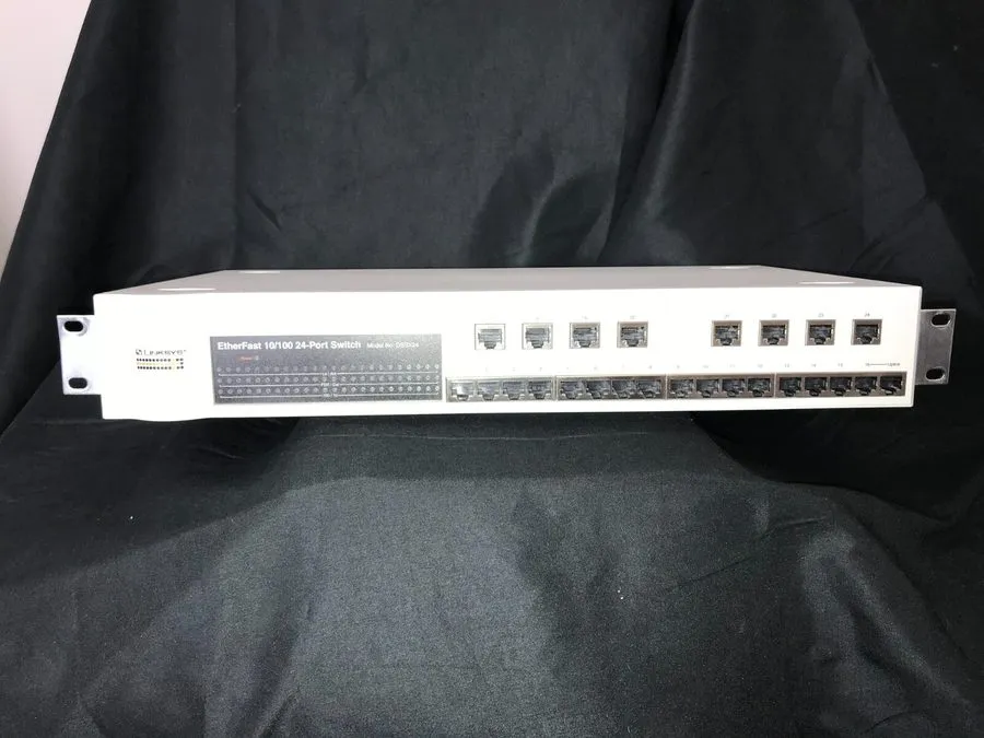 Коммутатор Linksys DSSX24 24-port 10/100 Ethernet Etherfast Switch