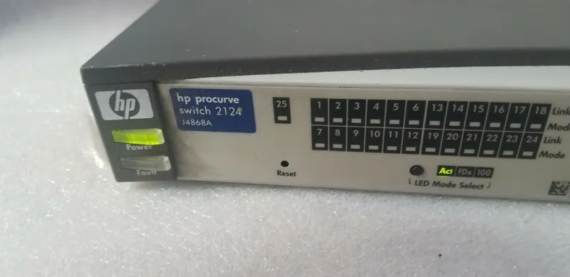 Коммутатор J4868A