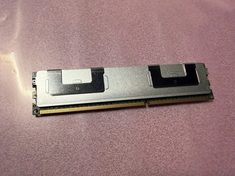 Модуль памяти Samsung Server RAM 16GB PC3L-8500R DDR3 ECC RDIMM M393B2K70DM0-YF8 — фото лота 2