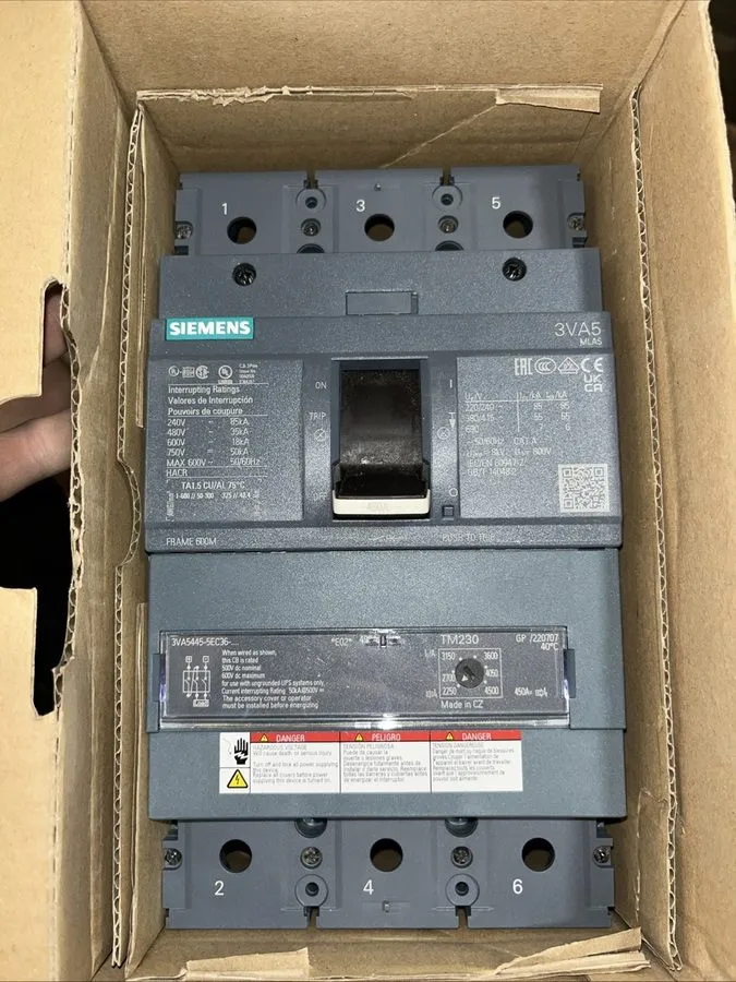 Автоматический выключатель Siemens 3VA5445-5EC36-0AA0 3 Pole 450 Amp 600V Circui — фото лота 2