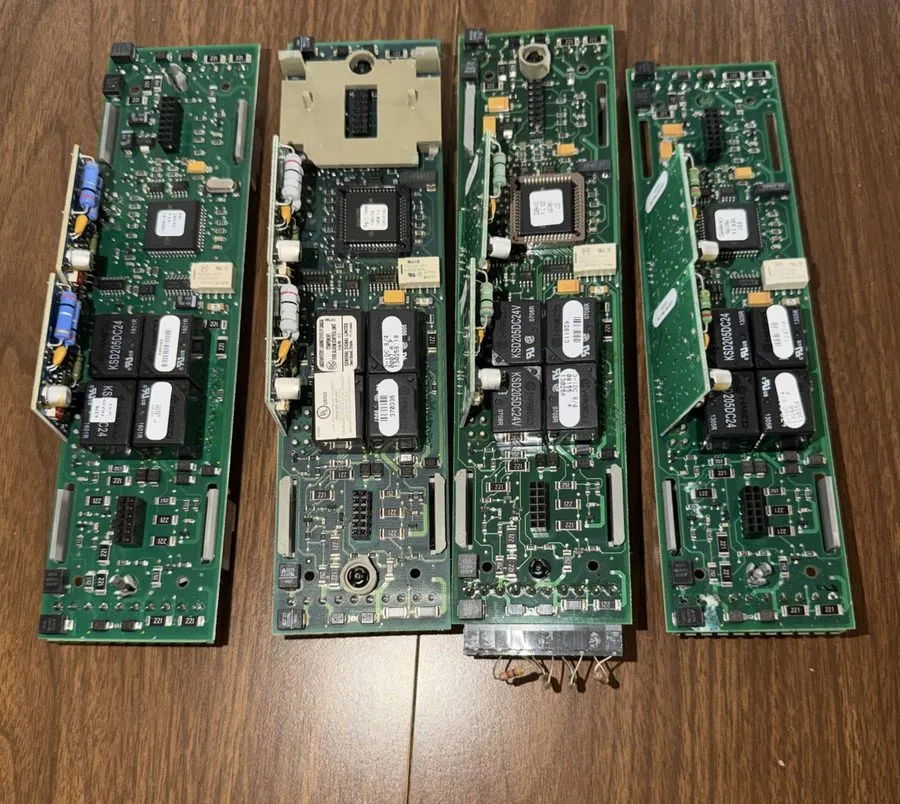 Модуль EDWARDS EST 3-IDC8/4 Initiating Device Circuit Fire Alarm Module Un Op
