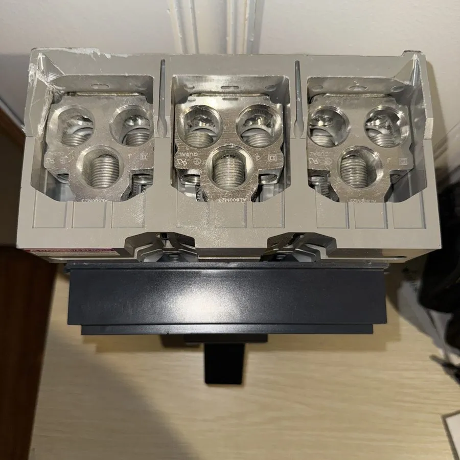 Автоматический выключатель Square D PLL34080 3 Pole 800 Amp 480V Circuit Breaker — фото лота 2