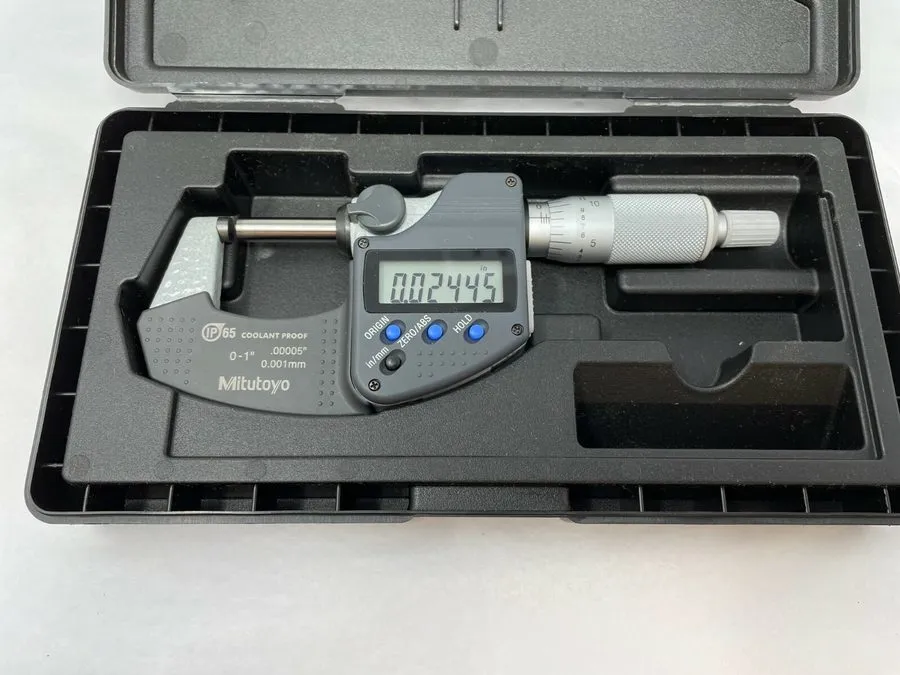 Микрометр Mitutoyo Electronic Digital Outside Micrometer 1" Max .00005" IP65 293
