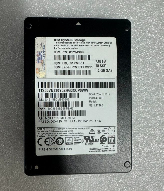 SSD-накопитель Samsung PM1643 1.92TB 2.5" Enterprise SAS SSD