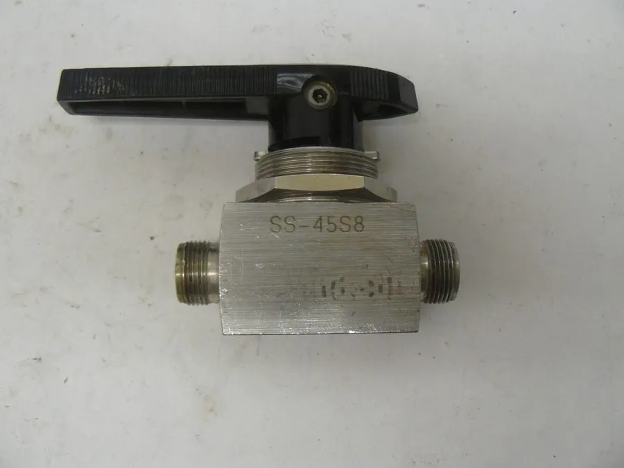 Клапан Swagelok SS-45S8 Stainless Steel Ball Valve 2500psig 1/2"