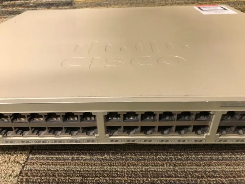 Коммутатор Cisco C6800IA-48FPD 48-Port PoE+ 10G SFP+ Instant Access Switch — фото лота 3