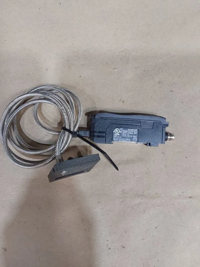 Датчик Keyence FS-N11CP Digital Fiber Optic Sensor