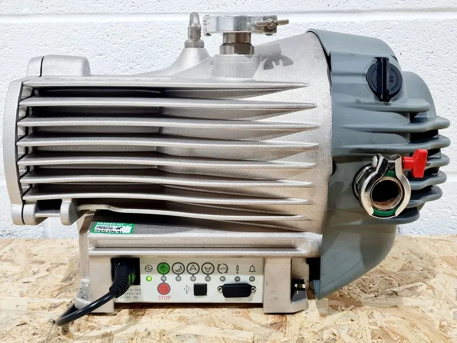 Насос Edwards Scroll Vacuum Pump nXDS10i Shipping — фото лота 1