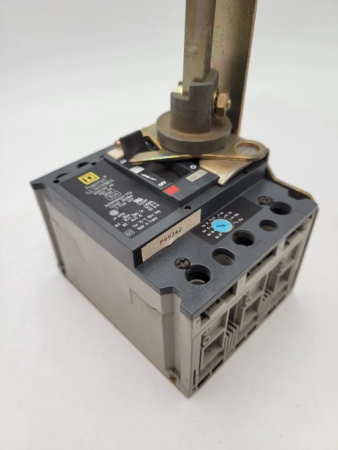 Автоматический выключатель Square D GJL36030M04 3P 480V 30A PowerPact Mag-Gard C