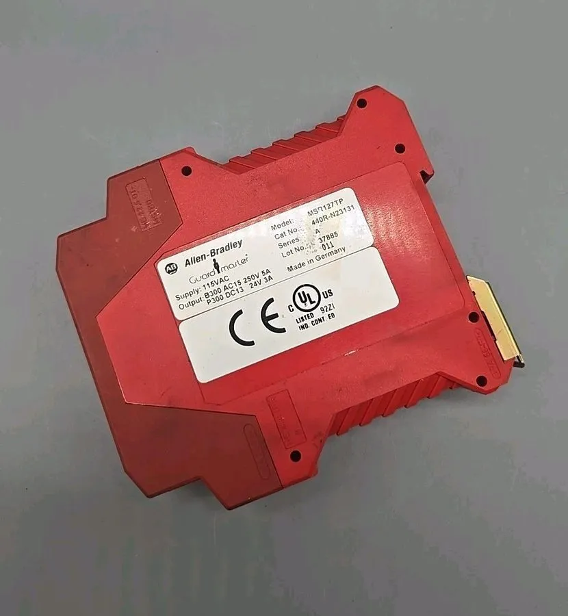 Реле безопасности Allen Bradley 440R-N23131 GuardMaster MSR127TP Safety Relay