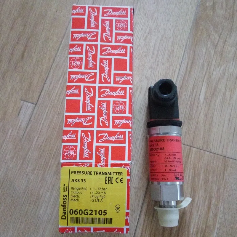 Датчик давления Danfoss 060G2105 pressure transmitter AKS 33