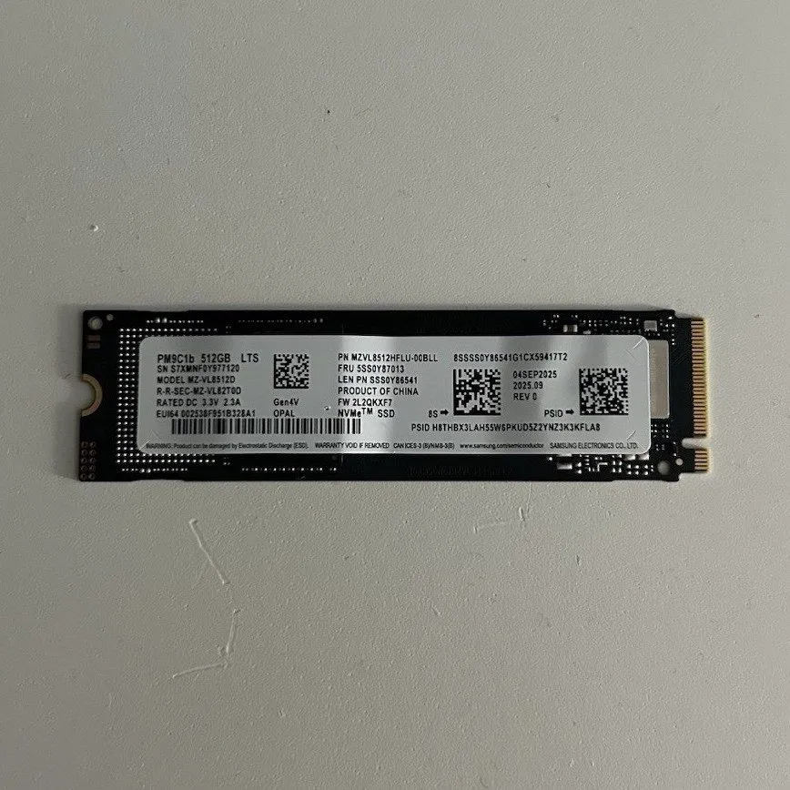 SSD-накопитель Samsung PM9C1B 512GB NVMe PCIe Gen4x4 M.2 2280 SSD Drive