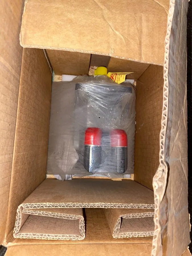 Серводвигатель Allen-Bradley MPL-B420P-HJ72AA 400V AC Servo Motor 2.0kW