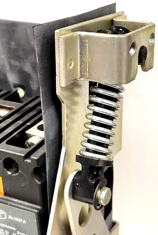 Автоматический выключатель Square D FAL34100 Circuit Breaker 100A 3-Pole 480V AC