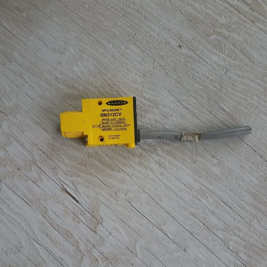 Фотоэлектрический датчик Banner SM312CV Mini-Beam Convergent Photoelectric Senso